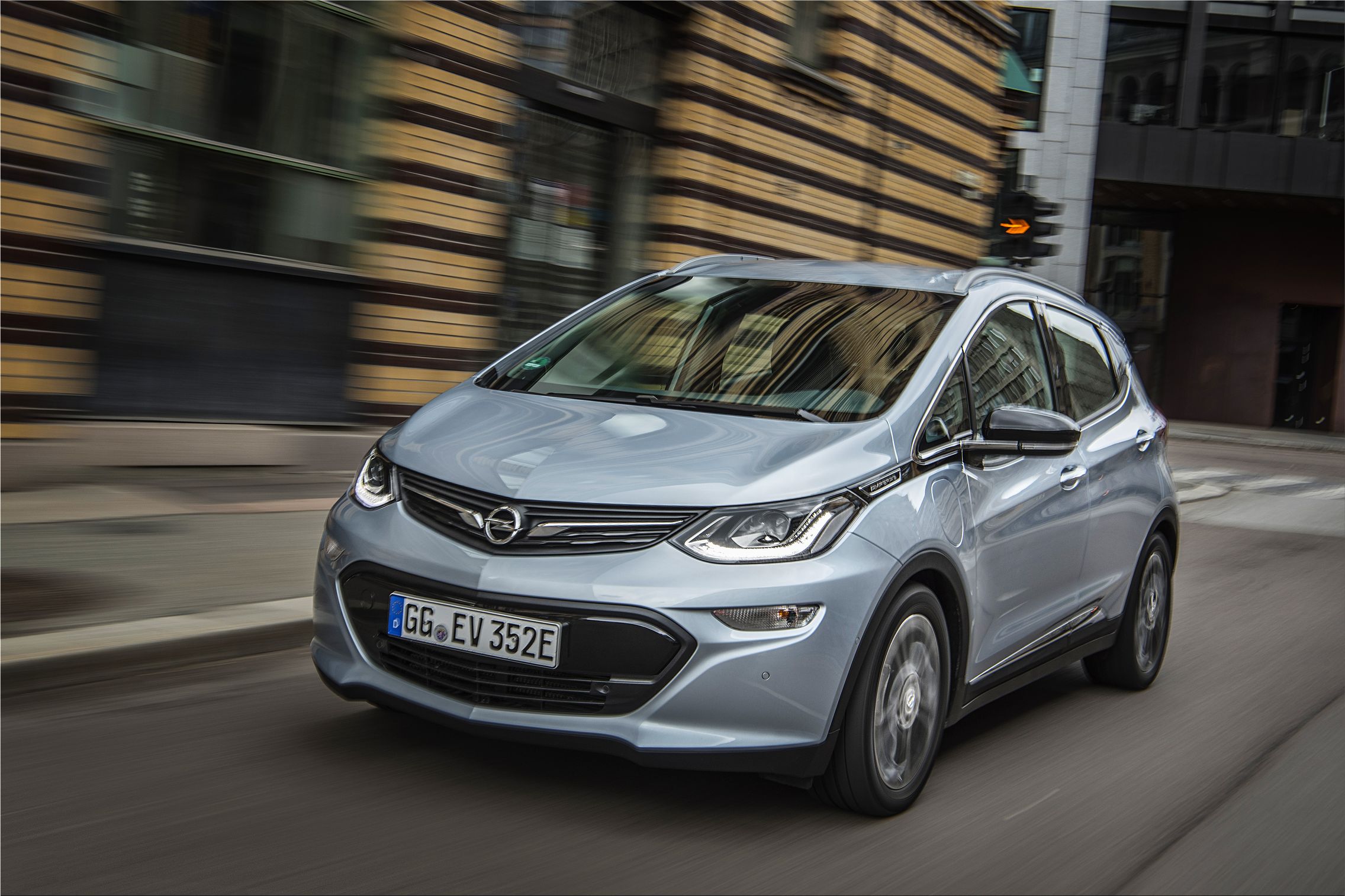 opel ampera battery