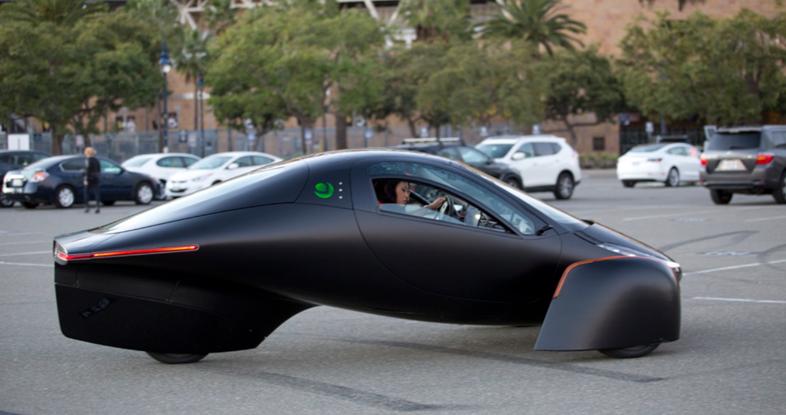 Aptera is a threewheeled electric car and a range up to 1,600km