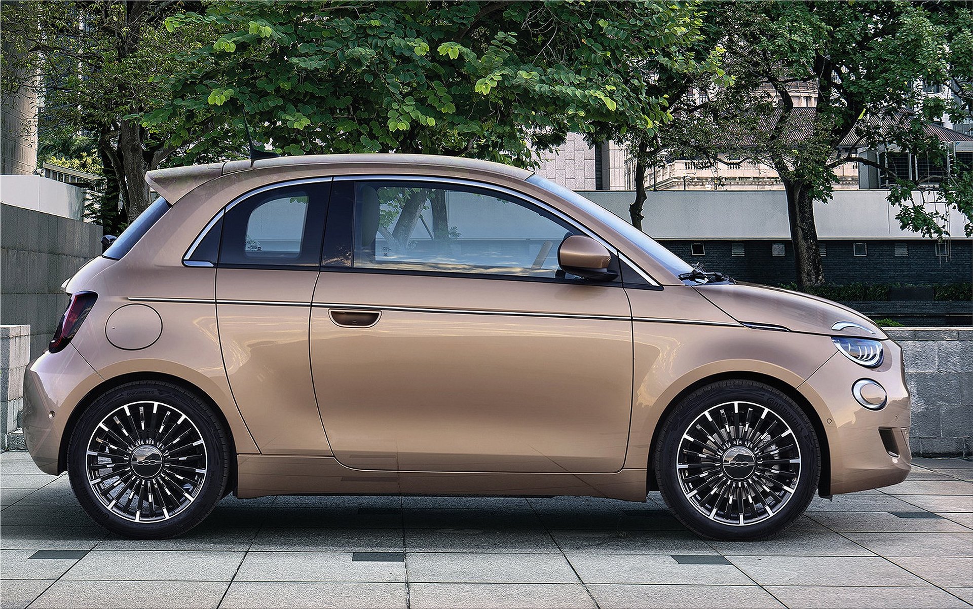 the-strange-fiat-500e-3-1-electric-car-electric-hunter