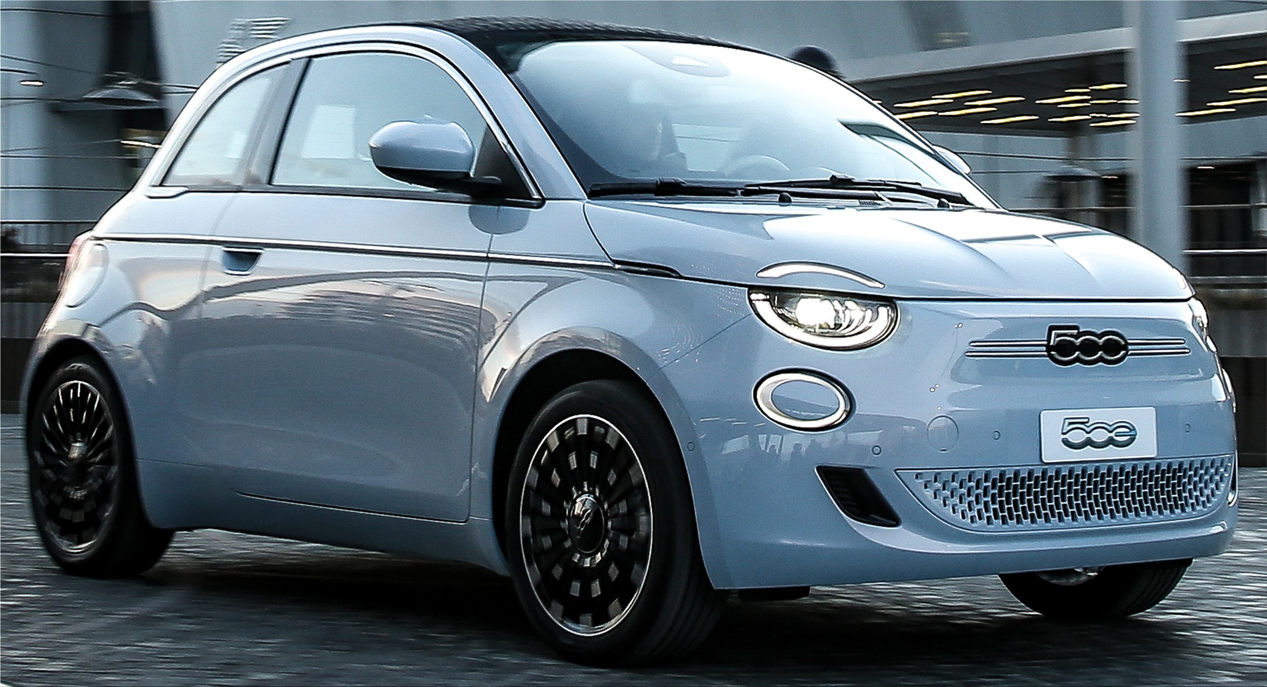 The new Fiat 500e electric car with 95 hp from 27,000 euros Electric