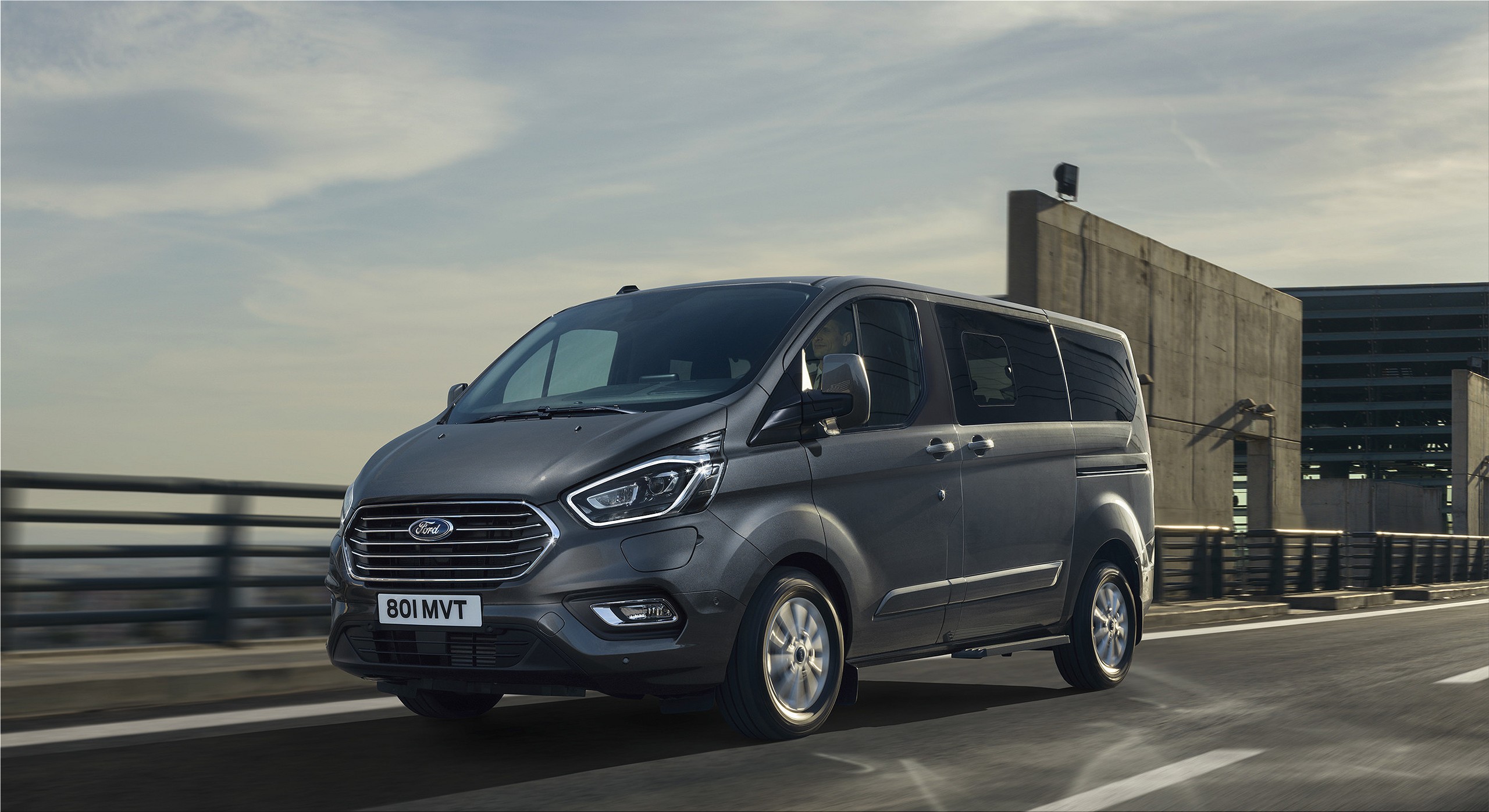 ford transit custom hybrid