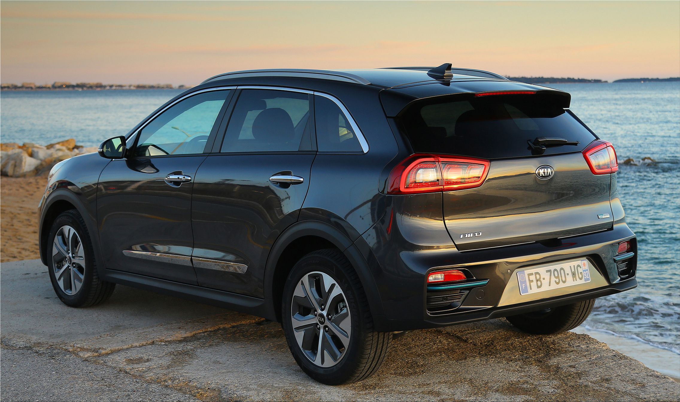 Kia niro 64kwh hotsell