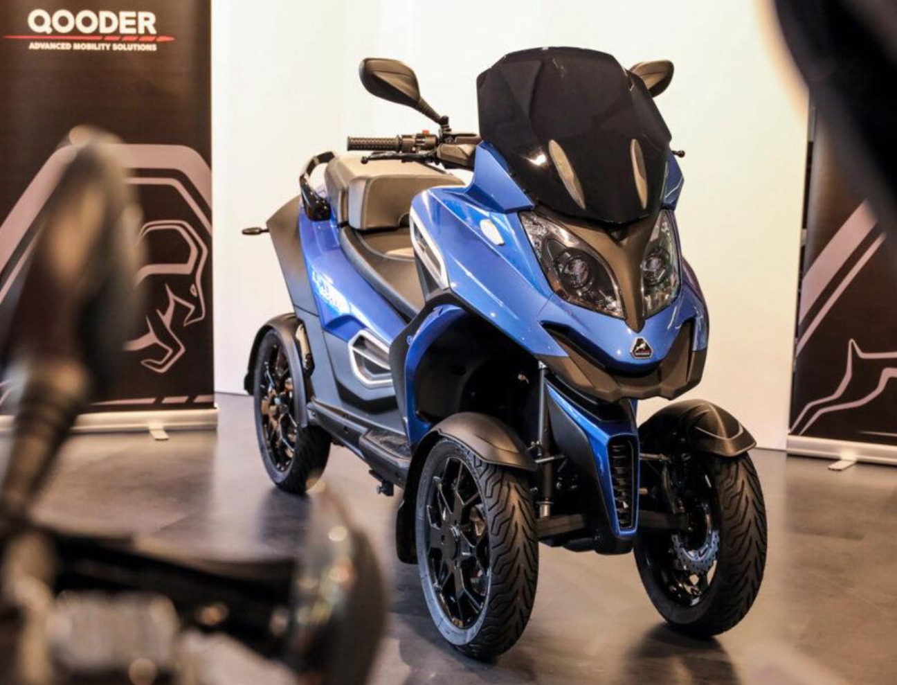 Four wheel eQooder electric car motorcycle and scooter Electric Hunter