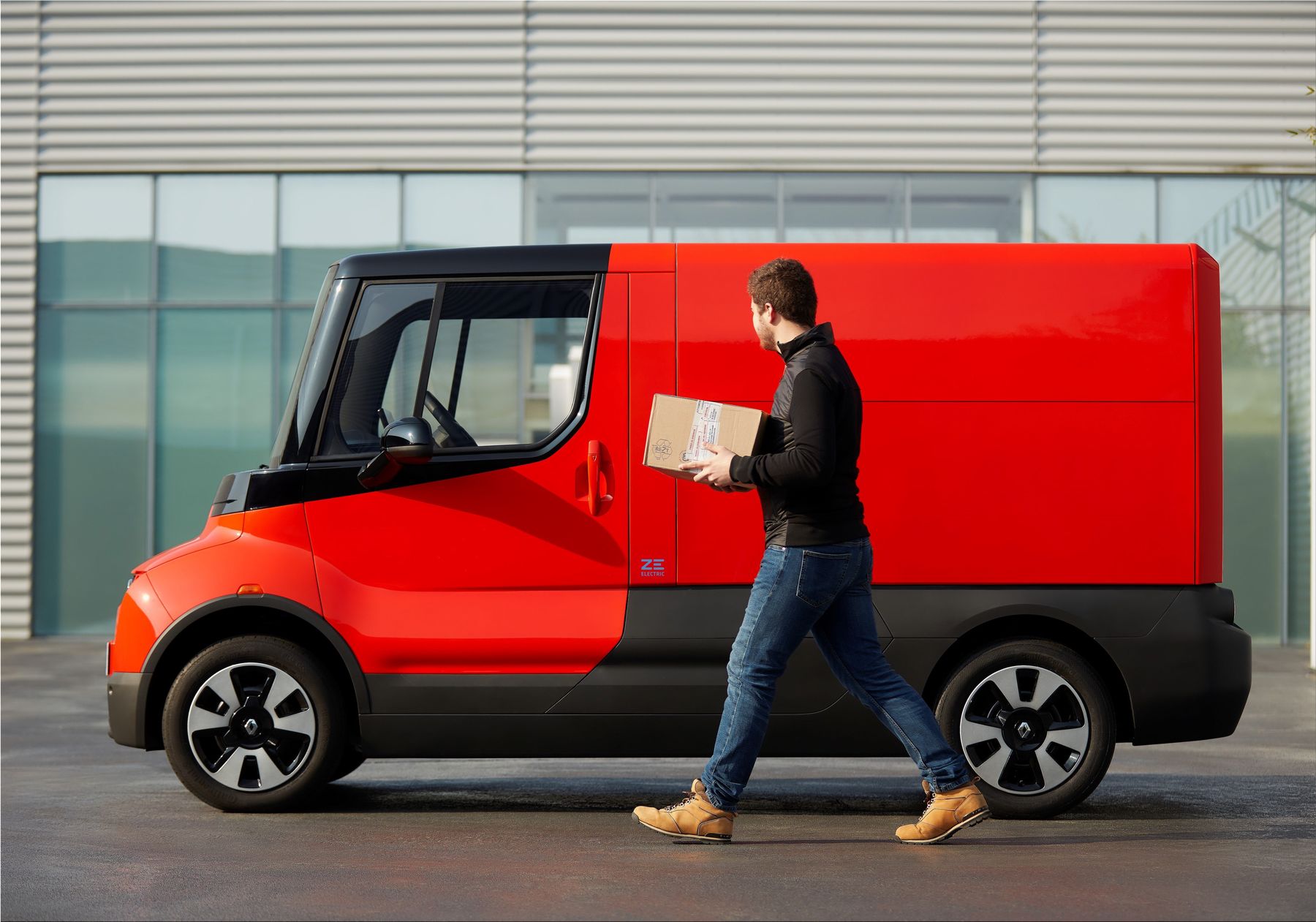 Renault EZFLEX experimental electric vehicle for urban deliveries