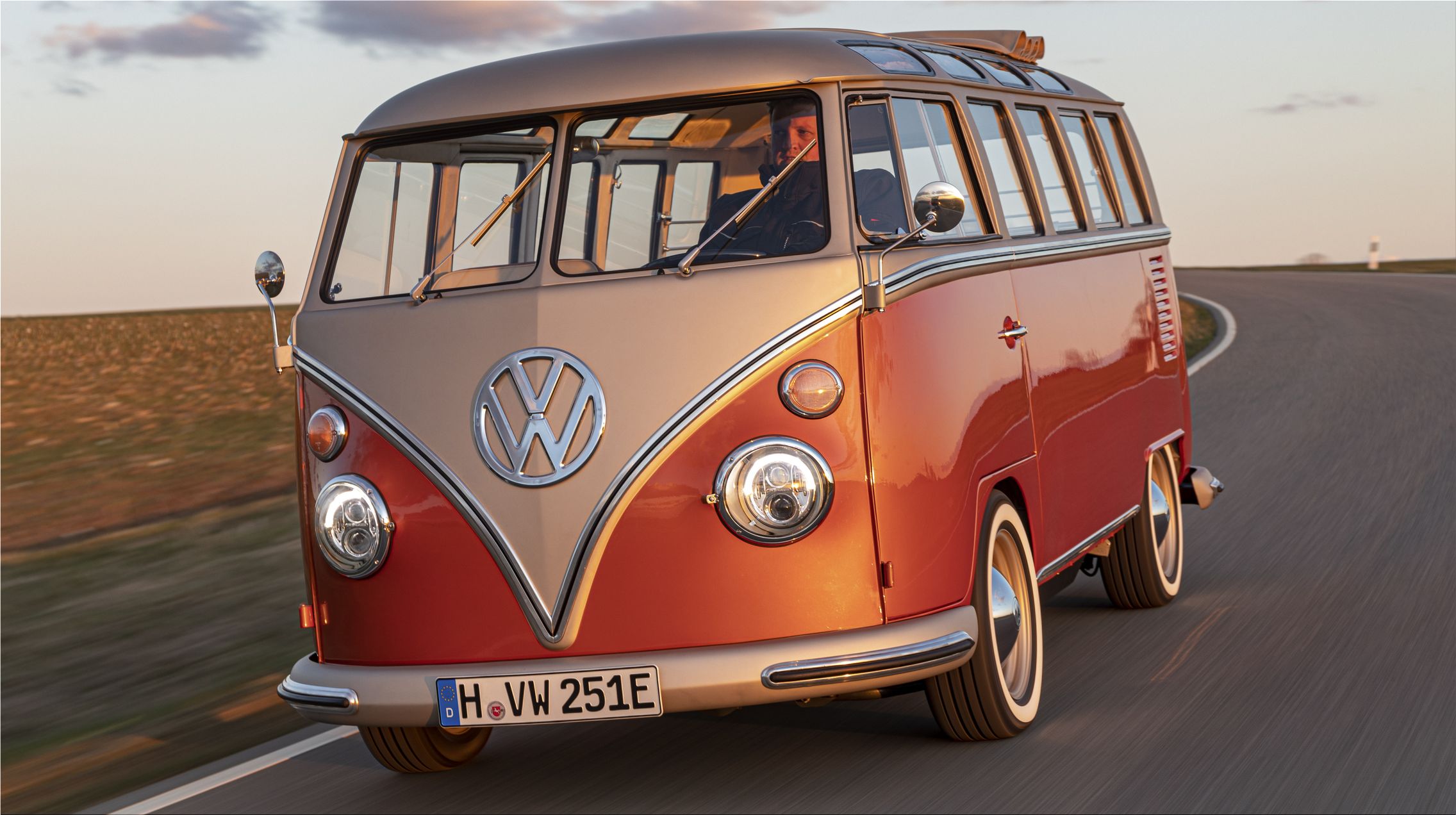 Volkswagen E-Bulli Electric Camper Van - Volkswagen camper van