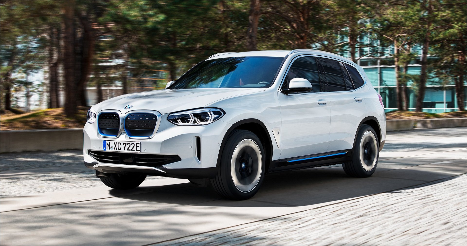 The new BMW iX3 electric SUV specs and pictures Electric Hunter