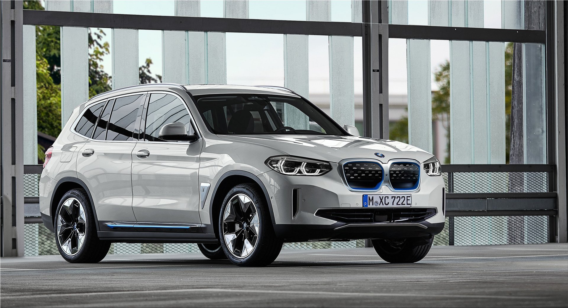 The new BMW iX3 electric SUV specs and pictures Electric Hunter