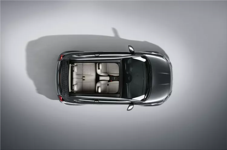 2020 Fiat 500 "La Prima" electric car