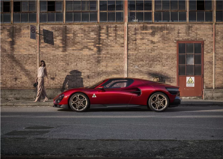 Alfa Romeo 33 Stradale