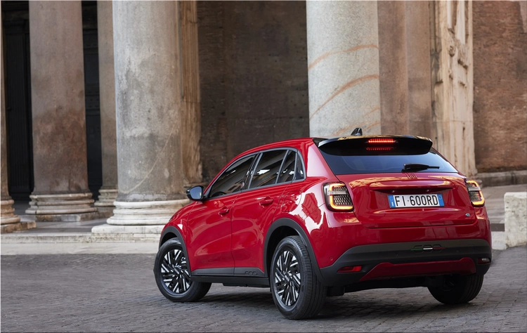 2024 Fiat 600 Hybrid