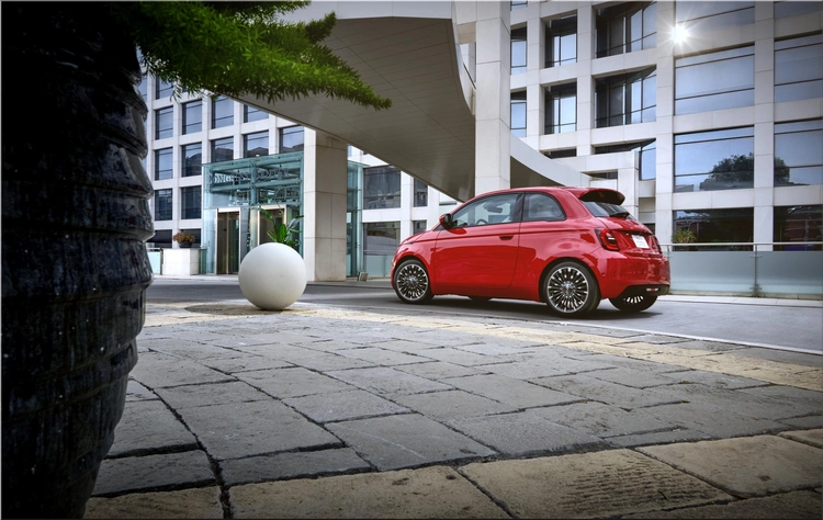 2024 Fiat 500e