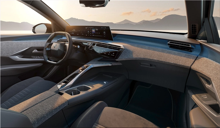 2024 Peugeot e-3008
