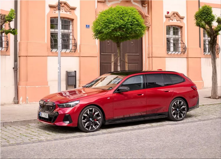 BMW i5 M60 Touring