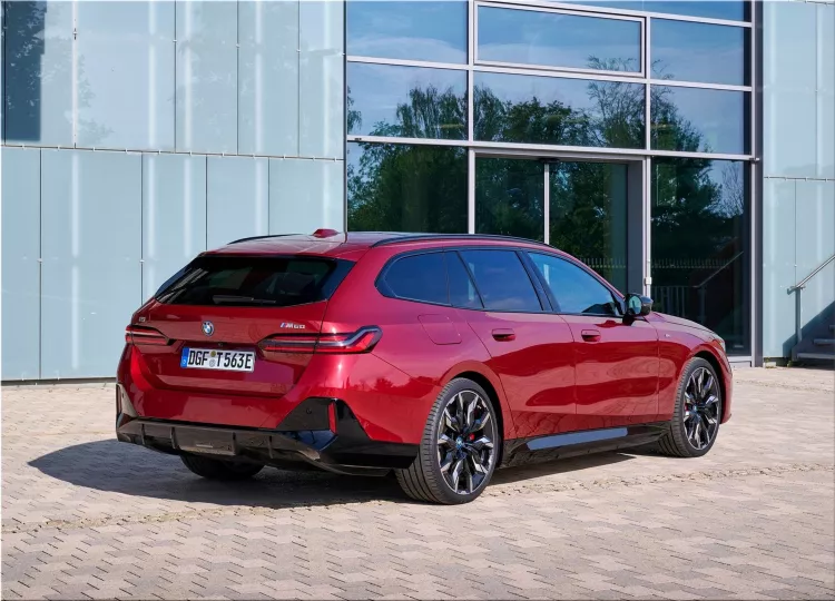BMW i5 M60 Touring