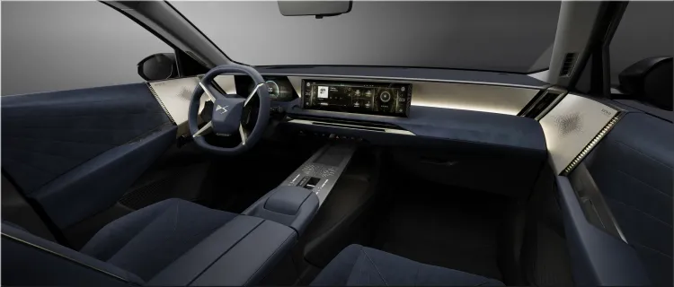 2025 DS N°8 electric car