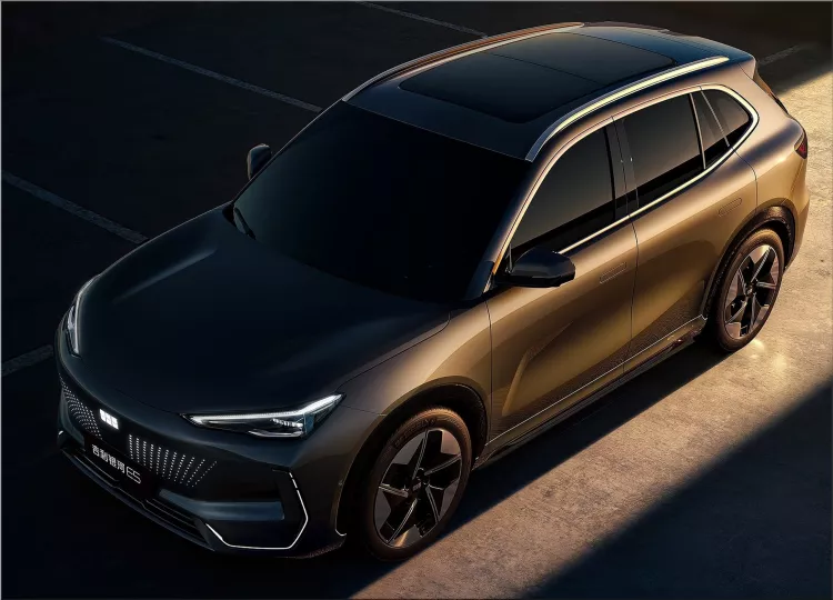 Geely Galaxy E5