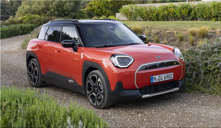 2025 MINI Aceman