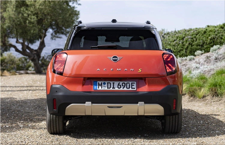 2025 MINI Aceman