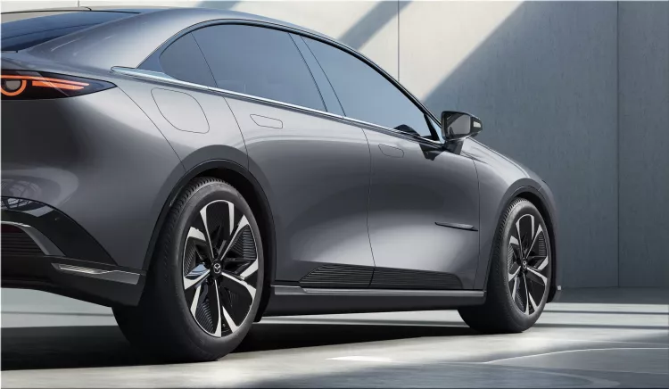 Mazda EZ-6