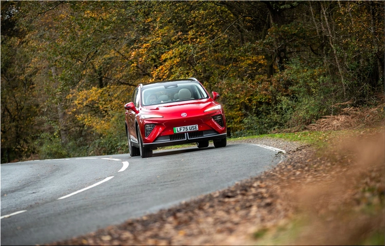 MG S6 EV