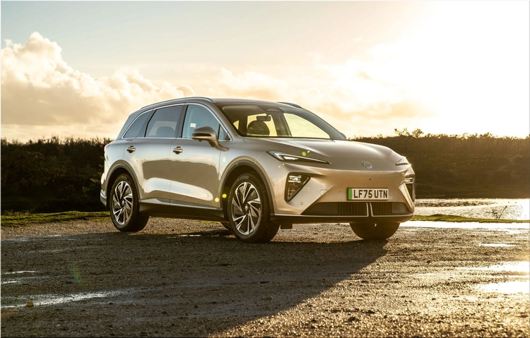 MG S6 EV