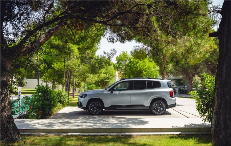 2026 Mercedes-Benz GLB