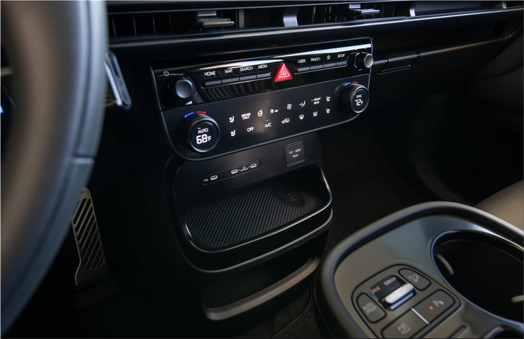 Hyundai IONIQ 9 Black Ink