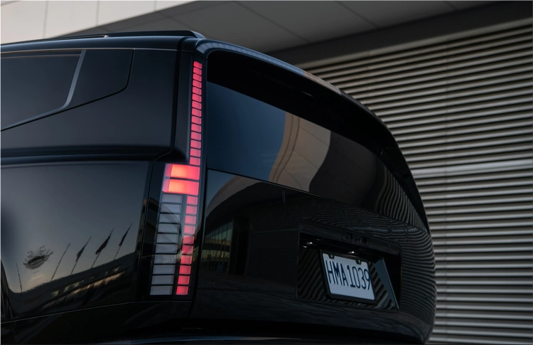 Hyundai IONIQ 9 Black Ink