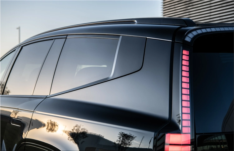 Hyundai IONIQ 9 Black Ink