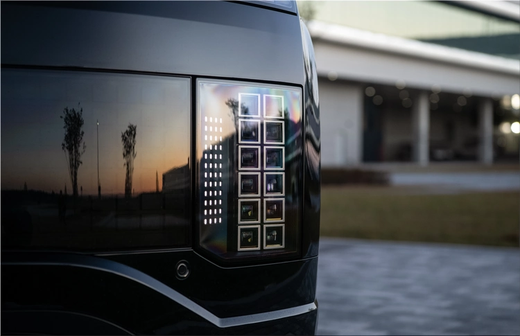 Hyundai IONIQ 9 Black Ink