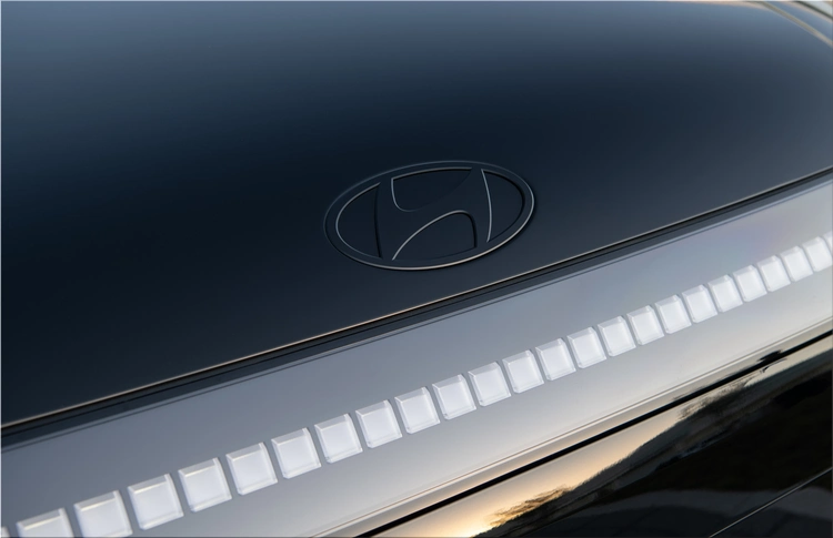 Hyundai IONIQ 9 Black Ink