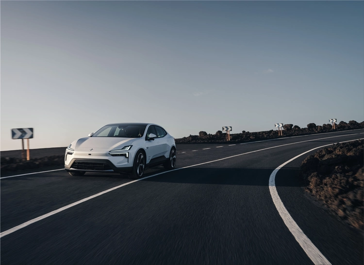 Polestar 4