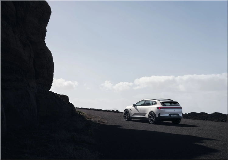 2027 Polestar 4 SUV Dual Motor