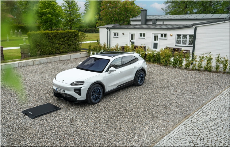2027 Porsche Cayenne Electric