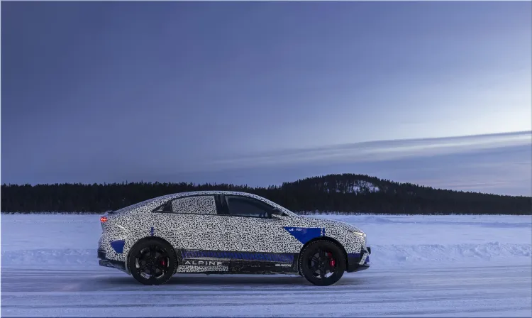Alpine A390