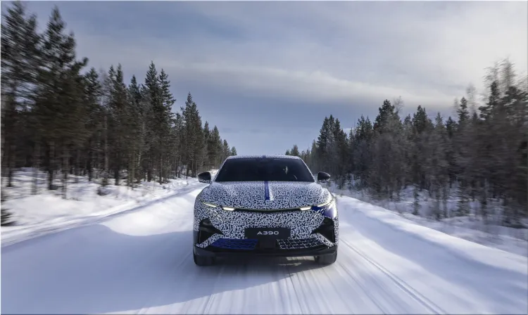 Alpine A390