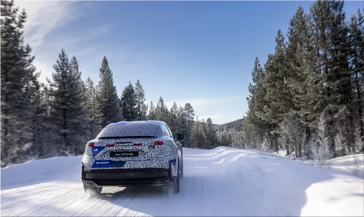 Alpine A390