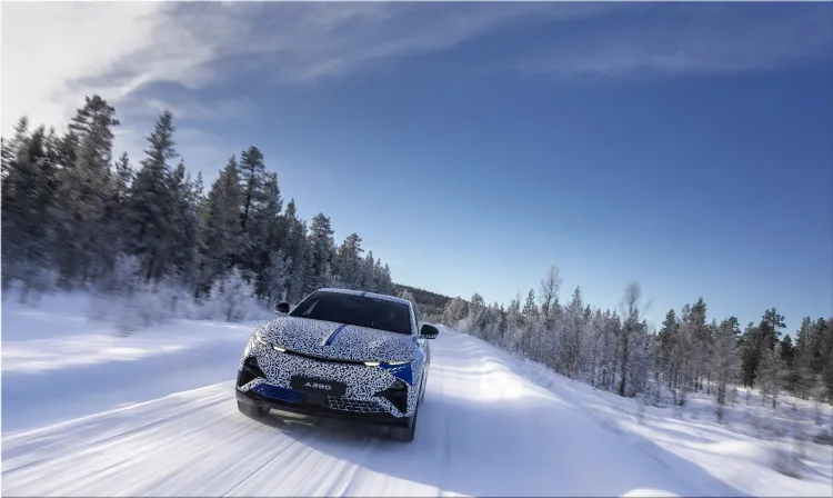 Alpine A390