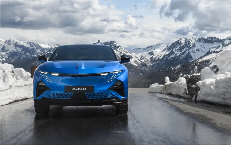 Alpine A390