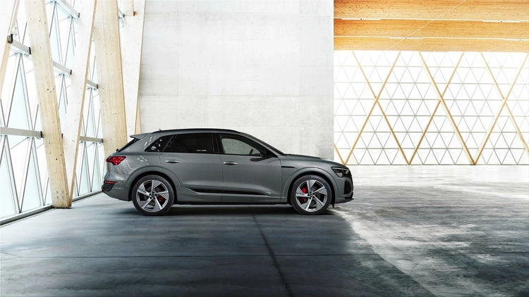 Audi Q8 Sportback e-tron