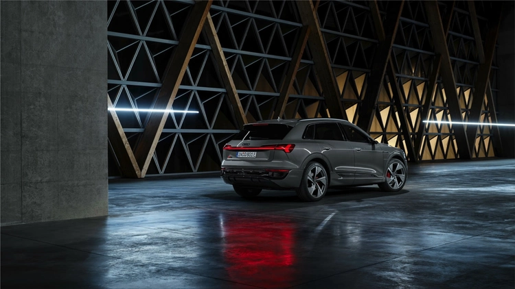 Audi Q8 Sportback e-tron