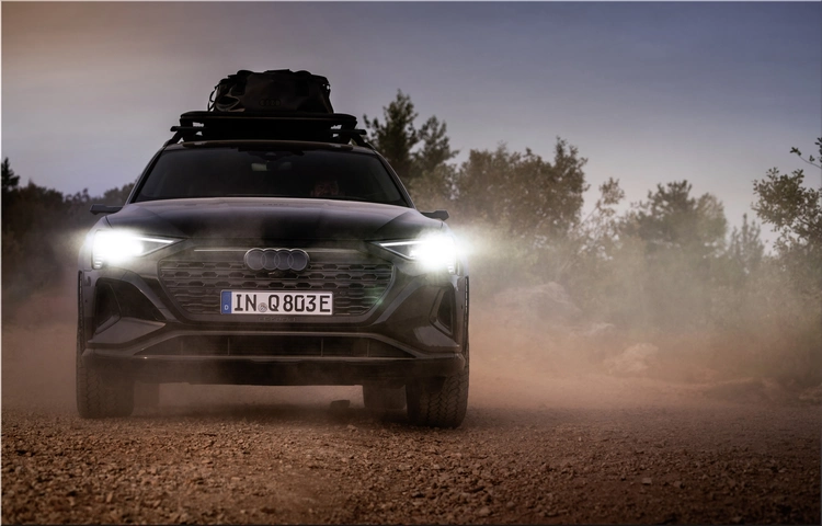 Audi Q8 e-tron Edition Dakar