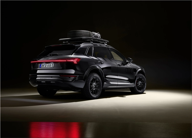 Audi Q8 e-tron Edition Dakar