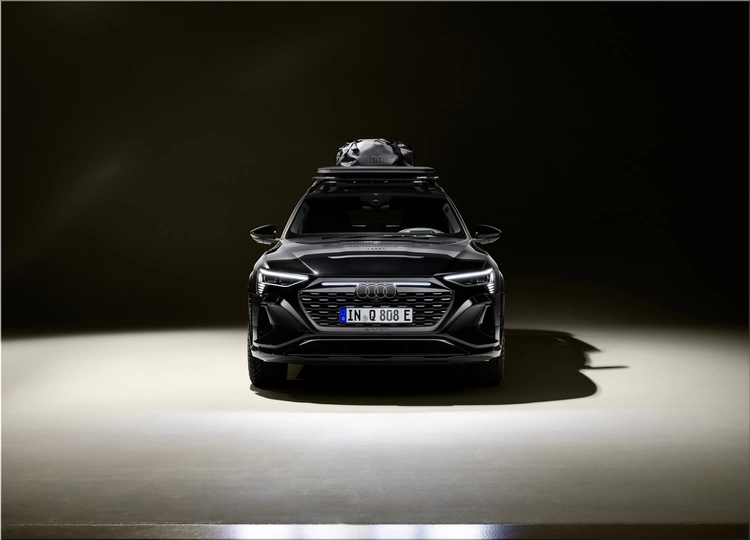 Audi Q8 e-tron Edition Dakar