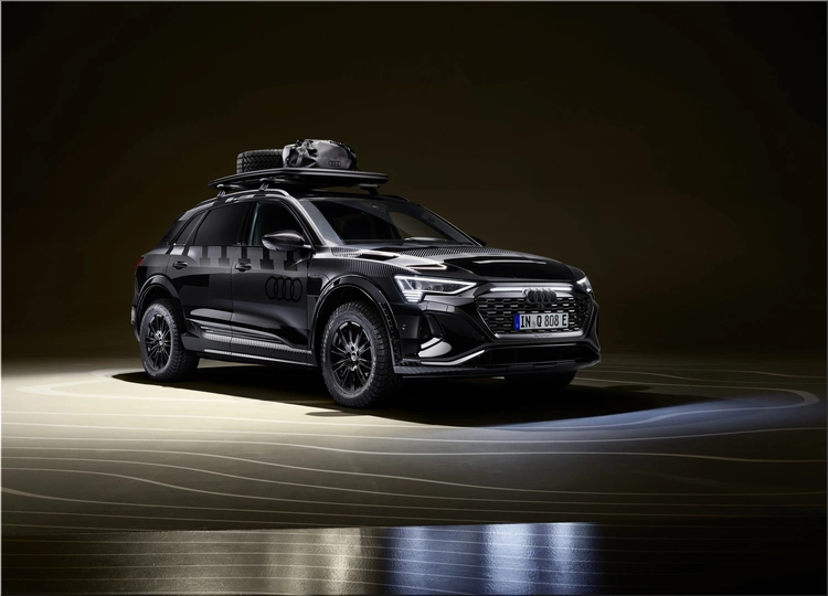 Audi Q8 e-tron Edition Dakar