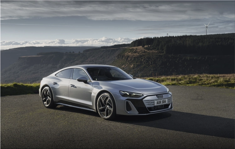Audi e-tron GT quattro
