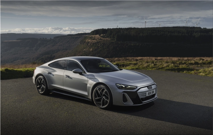 Audi e-tron GT quattro