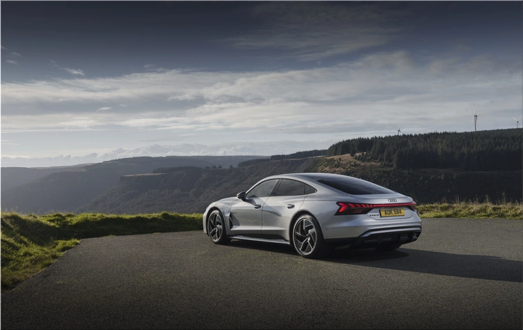 Audi e-tron GT quattro