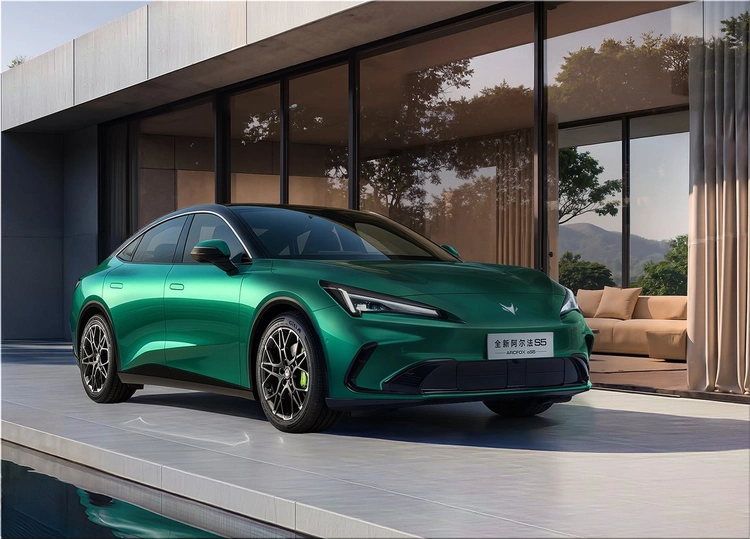 BAIC ArcFox Alpha S5