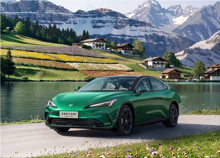 BAIC ArcFox Alpha S5
